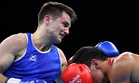 Фанаты «троллят» Фаулера после поражения от Алимханулы