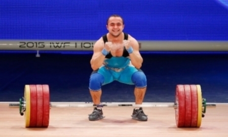 ФК «Атырау» поздравил Рахимова