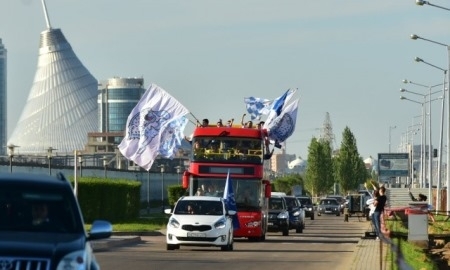 Болельщики устроили автопробег в поддержку «Барыса»