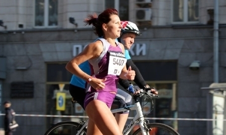 Легкоатлетка Смольникова пробежала марафон 122-й на Олимпиаде в Рио