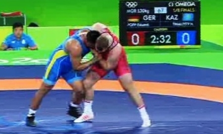 Видео схватки борца Тыналиева против Поппа на Олимпиаде-2016