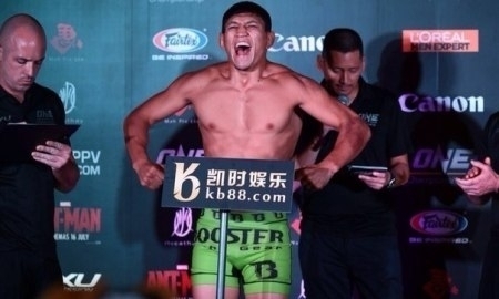 Хамитов назвал цирком судейство в бою Левит — Тищенко