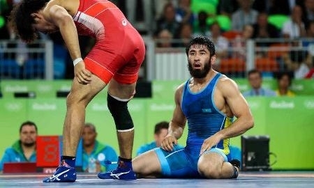 Борец Усербаев проиграл иранцу в полуфинале и оспорит «бронзу» Олимпиады-2016