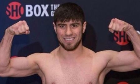 Эюбов одержал 11-ю победу кряду на профи-ринге