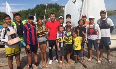 С полным комплектом медалей вернулись актаусцы с международного чемпионата по парусному спорту