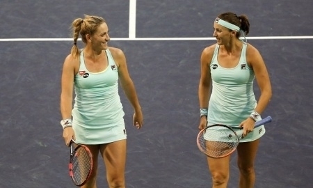 Шведова и Бабош вышли во второй круг парного разряда «Connecticut Open» в Нью-Хэйвене