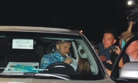 Елеусинову, Левиту и Манюровой подарили по джипу