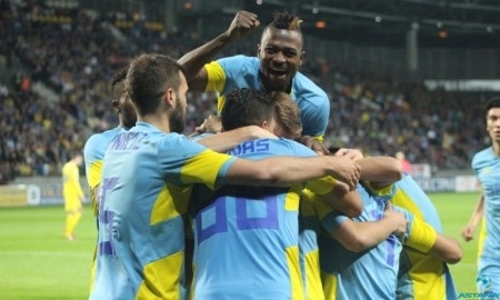 «Кайрат» поздравил «Астану» с выходом в групповой этап Лиги Европы