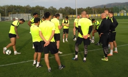 «Кайрат» возобновил тренировки