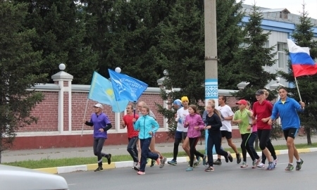 Участники международной факельной эстафеты «Бег мира» прибыли в СКО