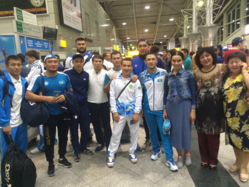 Сборная Казахстана по греко-римской борьбе вылетела в Бразилию