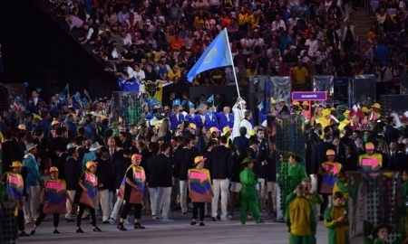 Фоторепортаж с прохода казахстанской делегации на церемонии открытия Олимпиады-2016