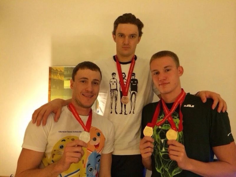 Как живет первый казахстанский олимпийский чемпион по плаванию