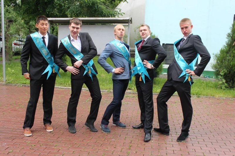 Как живет первый казахстанский олимпийский чемпион по плаванию