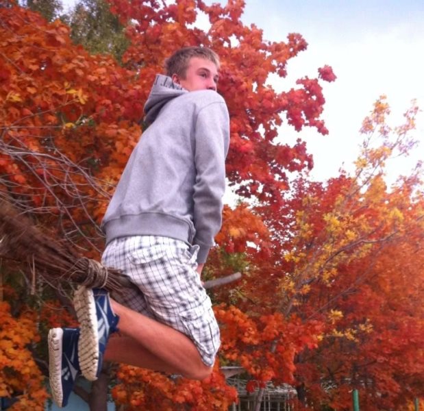 Как живет первый казахстанский олимпийский чемпион по плаванию