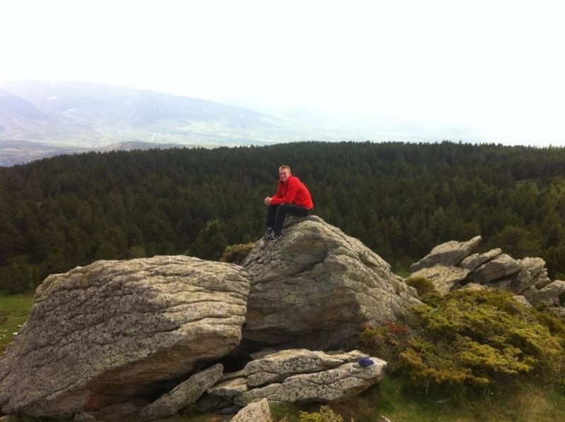 Как живет первый казахстанский олимпийский чемпион по плаванию