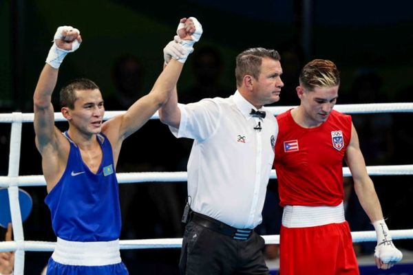 Фото боксерского поединка Олимпиады-2016 Саттыбаев — Окасио