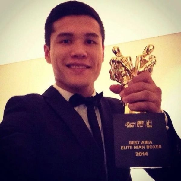 Как живет олимпийский чемпион по боксу Елеусинов