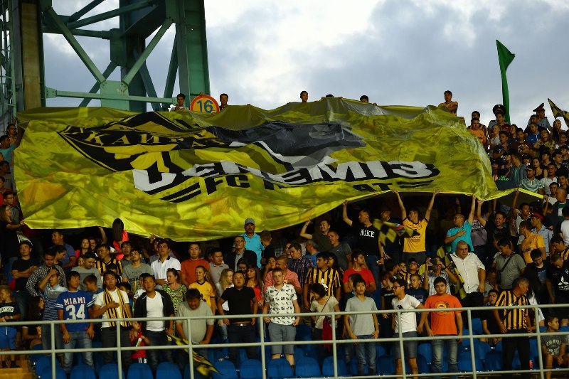 Болельщики «Кайрата» посвятили баннер Цхададзе