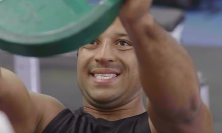 Соперник Головкина, Брук, вне ринга