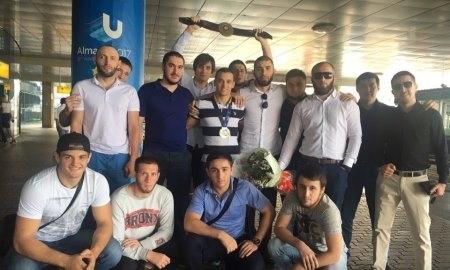 В Алматы встретили призеров юниорского чемпионата мира по видам борьбы