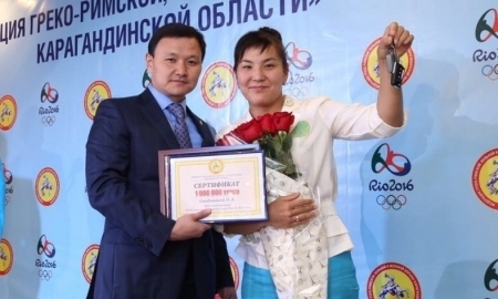 Бронзовая медалистка Олимпиады-2016 Сыздыкова получила в подарок автомобиль