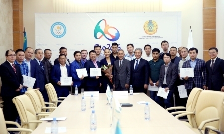 Казахстанские журналисты получили премии от НОК РК