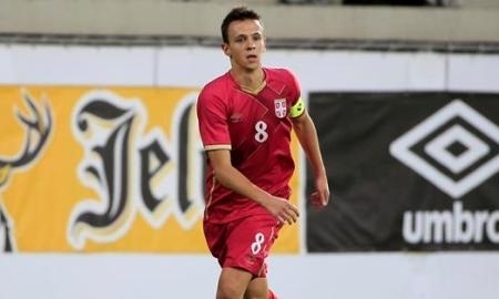 Максимович был капитаном молодёжной сборной Сербии в матче с Италией 