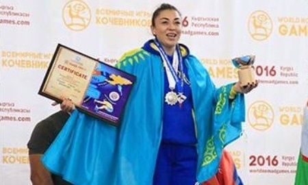 Эзями завоевала «серебро» по мас-рестлингу на Всемирных Играх Кочевников