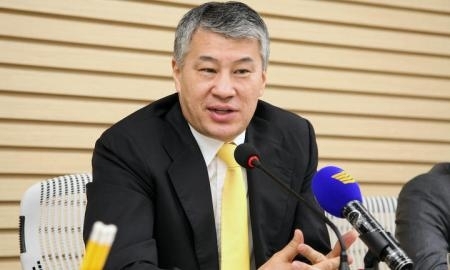 Боранбаев пожелал удачи Головкину 