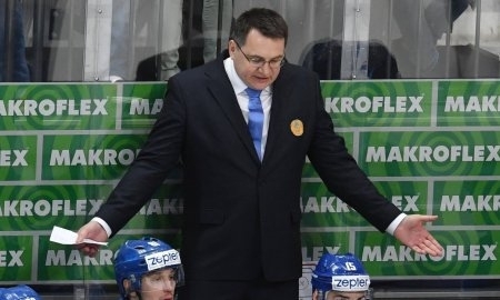 <strong>Назаров покинул пост главного тренера сборной Казахстана</strong>