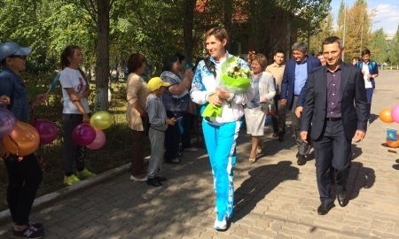 Олимпийские призеры посетили детскую эстафету в Астане