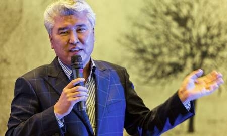 Министр культуры и спорта поздравил Головкина с победой