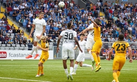 Матчи 26-го тура Премьер-Лиги посетили 19 000 зрителей