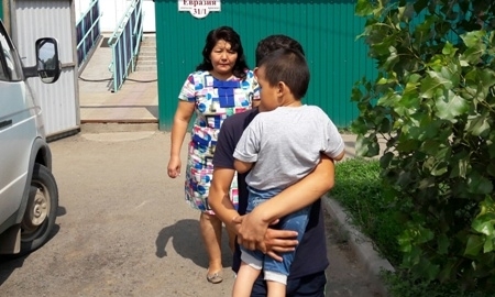 10 миллионов тенге, подаренных Елеусиновым обществу родителей детей-инвалидов, распределит комиссия