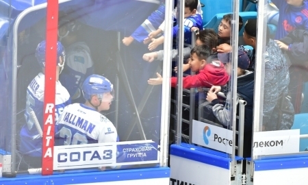 <strong>Трансляция матча КХЛ «Барыс» — ЦСКА</strong>