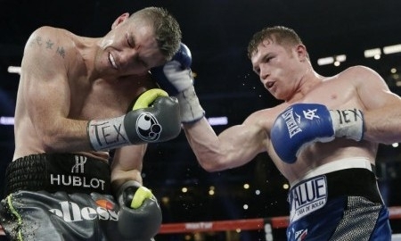 Потенциальный соперник Головкина, Альварес, не выйдет на ринг в 2016 году из-за травмы