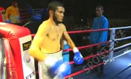Шарибаев в первом раунде нокаутировал Амирадзе