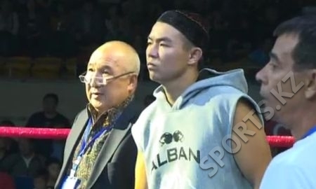 Ешенов завоевал титул WBC Youth Intercontinental