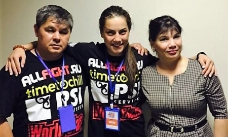 Родители Шариповой уверены, что их дочь может победить любого соперника