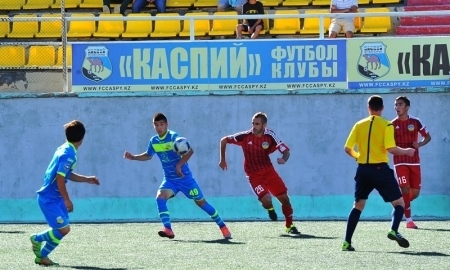 Фоторепортаж с матча Первой Лиги «Каспий» — «Алтай» 1:1