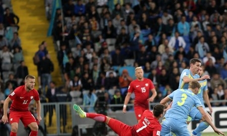 Фоторепортаж с матча отбора чемпионата мира-2018 Казахстан — Польша 2:2