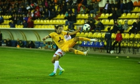 Фоторепортаж с матча Премьер-Лиги «Актобе» — «Кайрат» 0:1