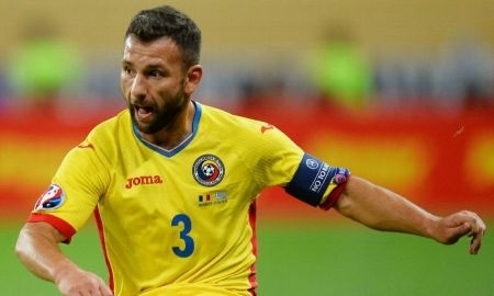 Самый опытный защитник сборной Румынии не сыграет с Казахстаном