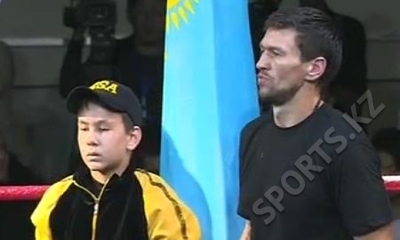 Победу Акбербаева назвали цирком и купленным боем