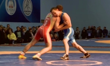 Турнир по борьбе памяти Турлыханова состоялся в Семее