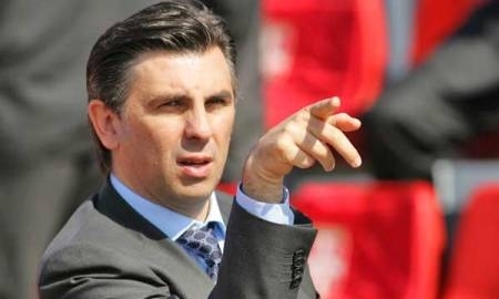 Йоан Лупеску: «Мы должны быстро адаптироваться к искусственному газону, чтобы рассчитывать на победу»