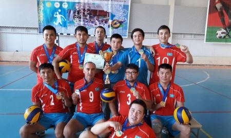 Команда из Актау стала чемпионом Казахстана по волейболу среди спортсменов с поражением опорно-двигательного аппарата