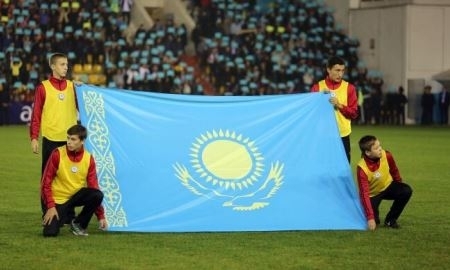 Стартовые составы молодежных сборных Казахстана и Норвегии