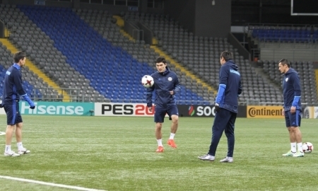 Стартовые составы Казахстана и Румынии